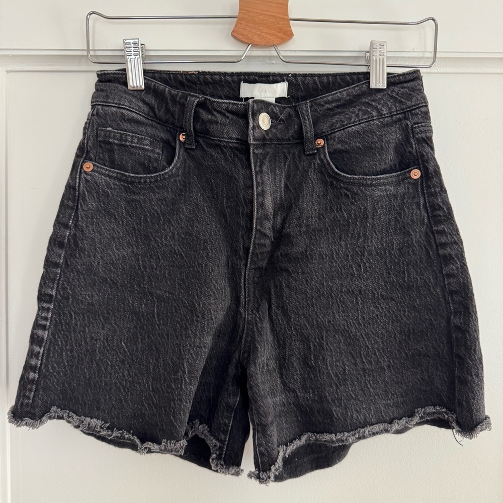 H&M Women's Black Denim Shorts Raw Hem High Waist Casual Summer Size 6